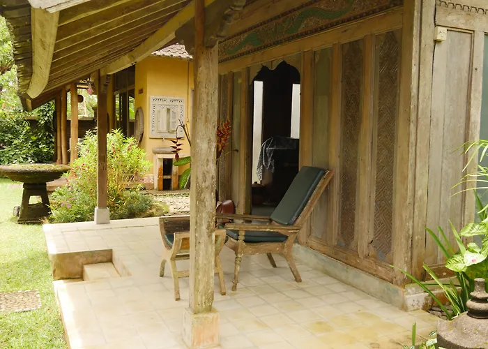 Mountain Retreat Hotel 2*